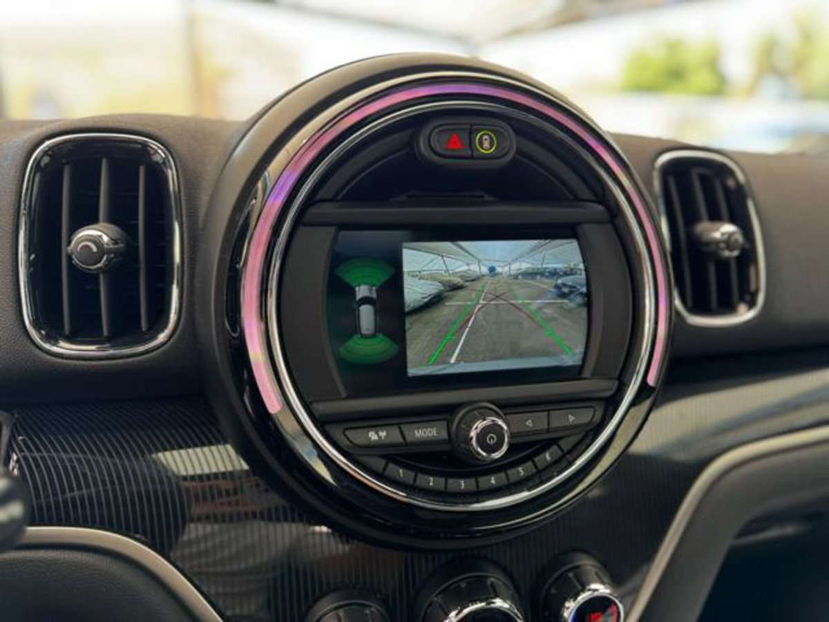 MINI Mini Countryman 2.0 Cooper D Business Countryman (9)