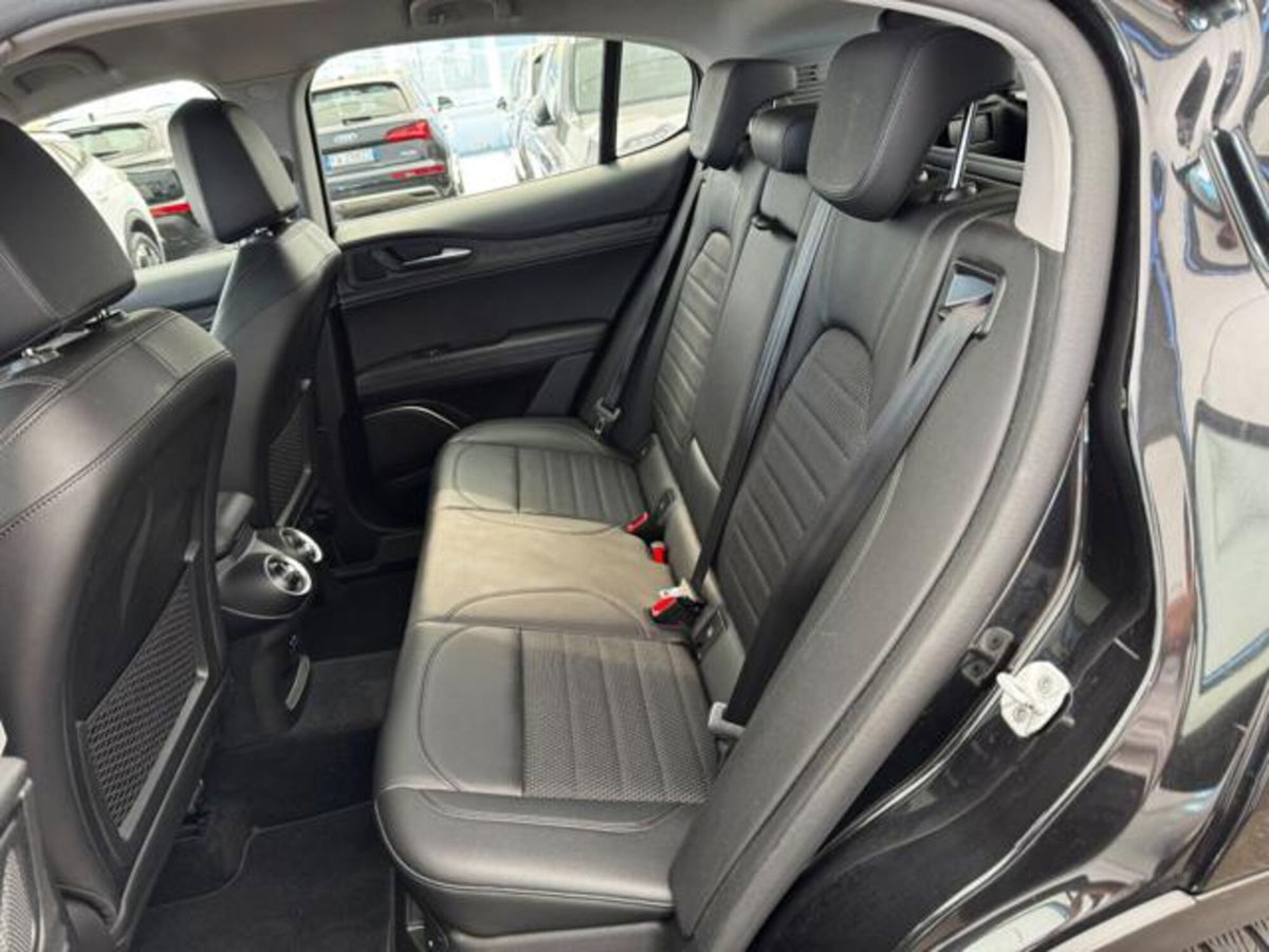 Alfa Romeo Stelvio Stelvio 2.2 Turbodiesel 190 CV AT8 Q4 Super Business (11)
