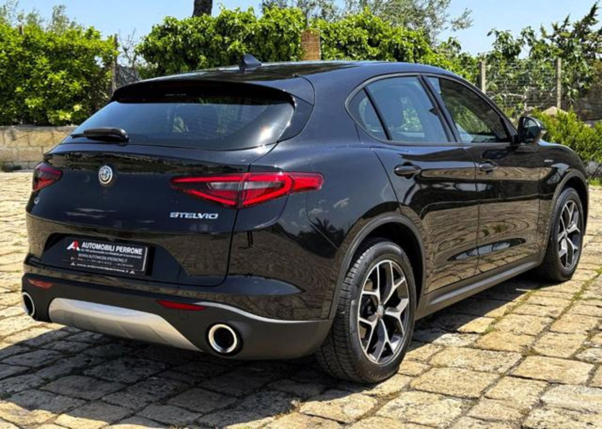 Alfa Romeo Stelvio Stelvio 2.2 Turbodiesel 190 CV AT8 Q4 Super Business (14)