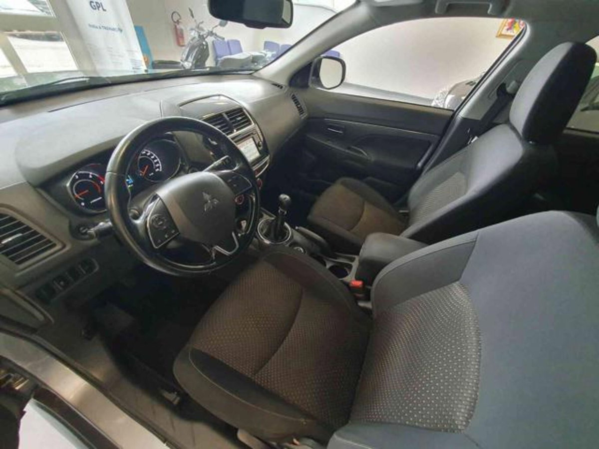 Mitsubishi ASX 1.6 DI-D 114 CV 4WD Instyle Panoramic (6)