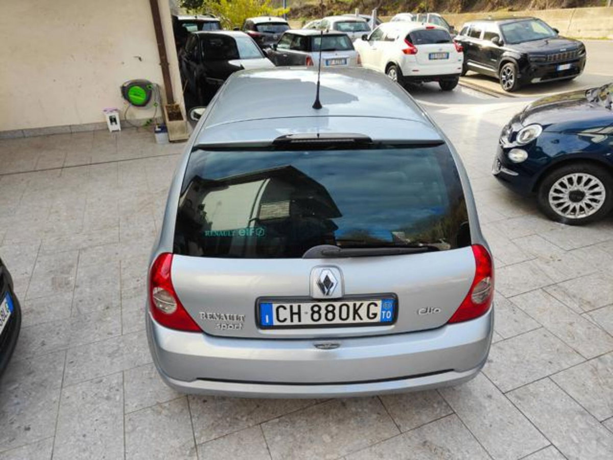 Renault Clio 2.0 16V cat 3 porte Limited (12)
