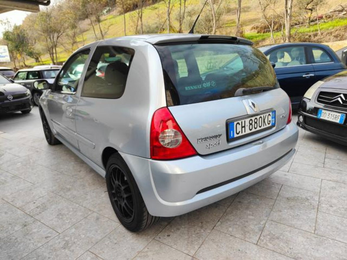 Renault Clio 2.0 16V cat 3 porte Limited (14)
