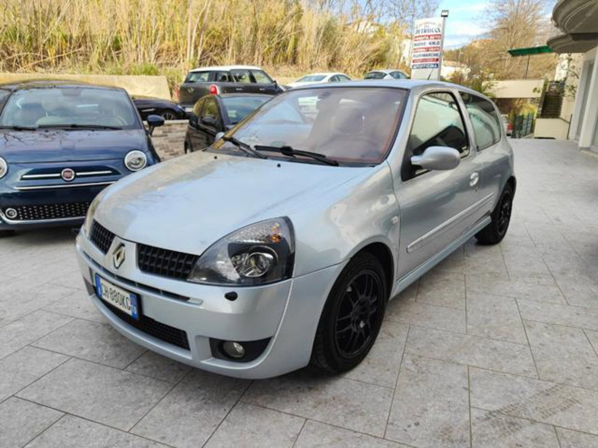 Renault Clio 2.0 16V cat 3 porte Limited (2)