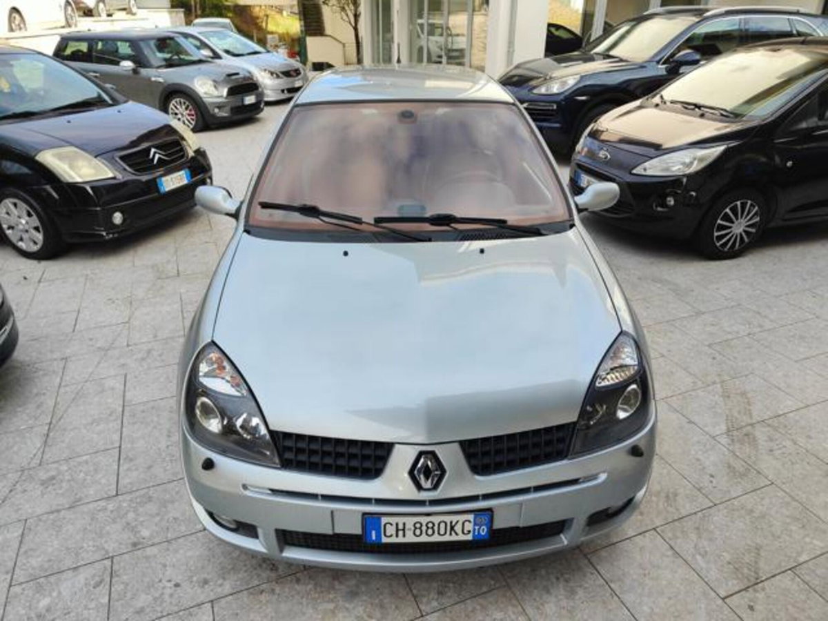 Renault Clio 2.0 16V cat 3 porte Limited (4)
