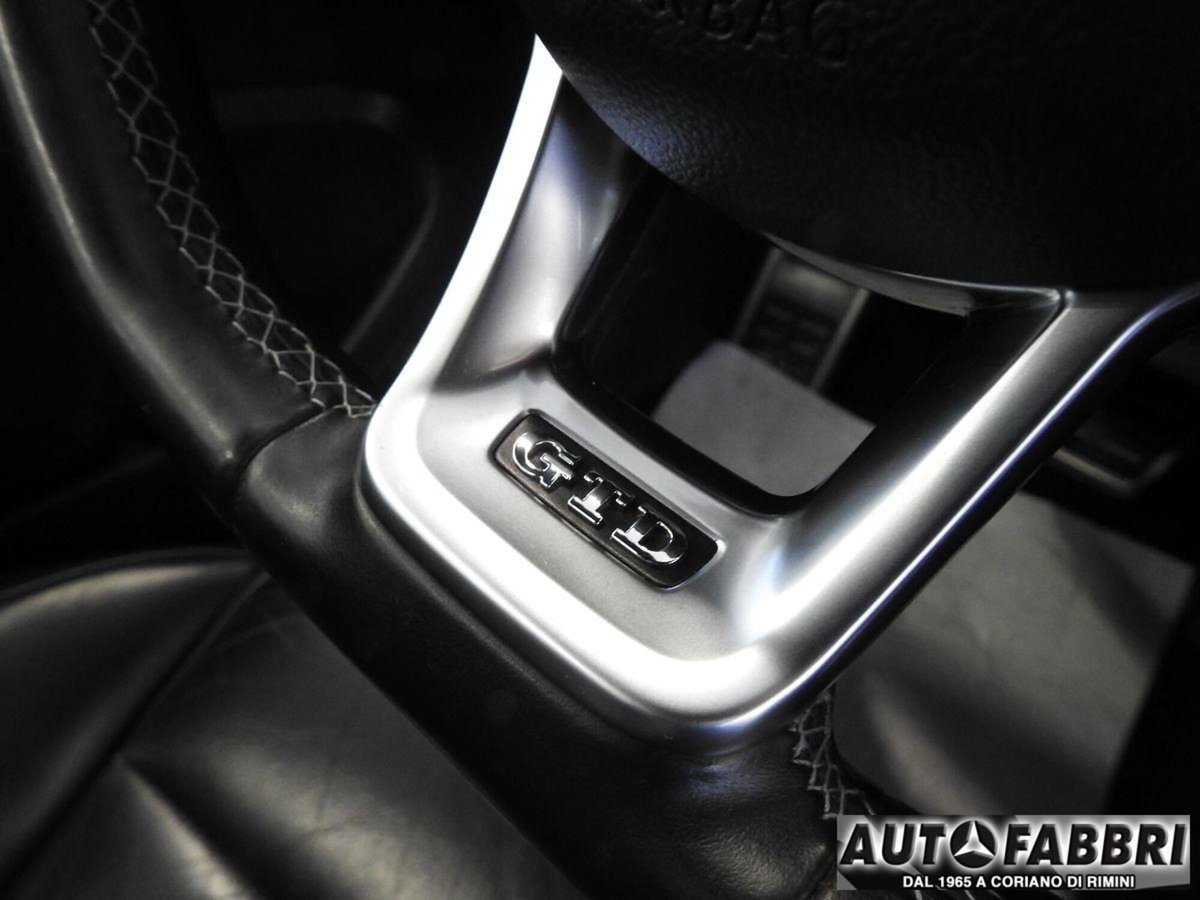Volkswagen Golf GTD 2.0 TDI DSG 3p. BlueMotion Technology (12)