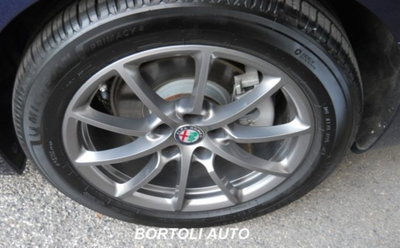 Alfa Romeo Giulia 2.2 Turbodiesel 150 CV (11)