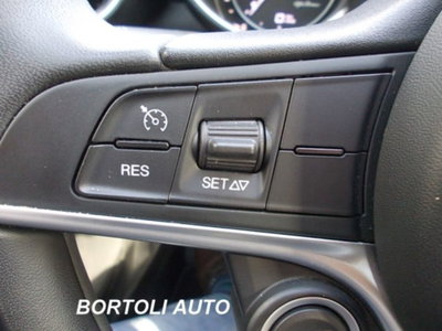 Alfa Romeo Giulia 2.2 Turbodiesel 150 CV (19)