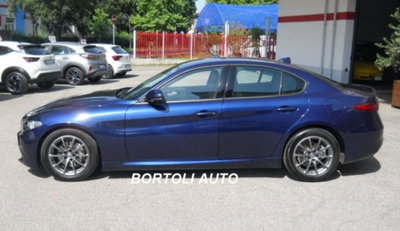 Alfa Romeo Giulia 2.2 Turbodiesel 150 CV (3)