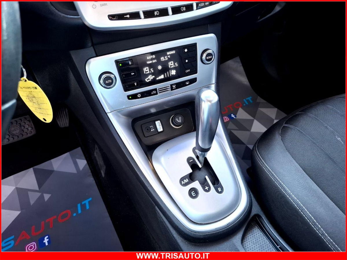 Lancia Delta 1.6 MJT DPF Gold (9)