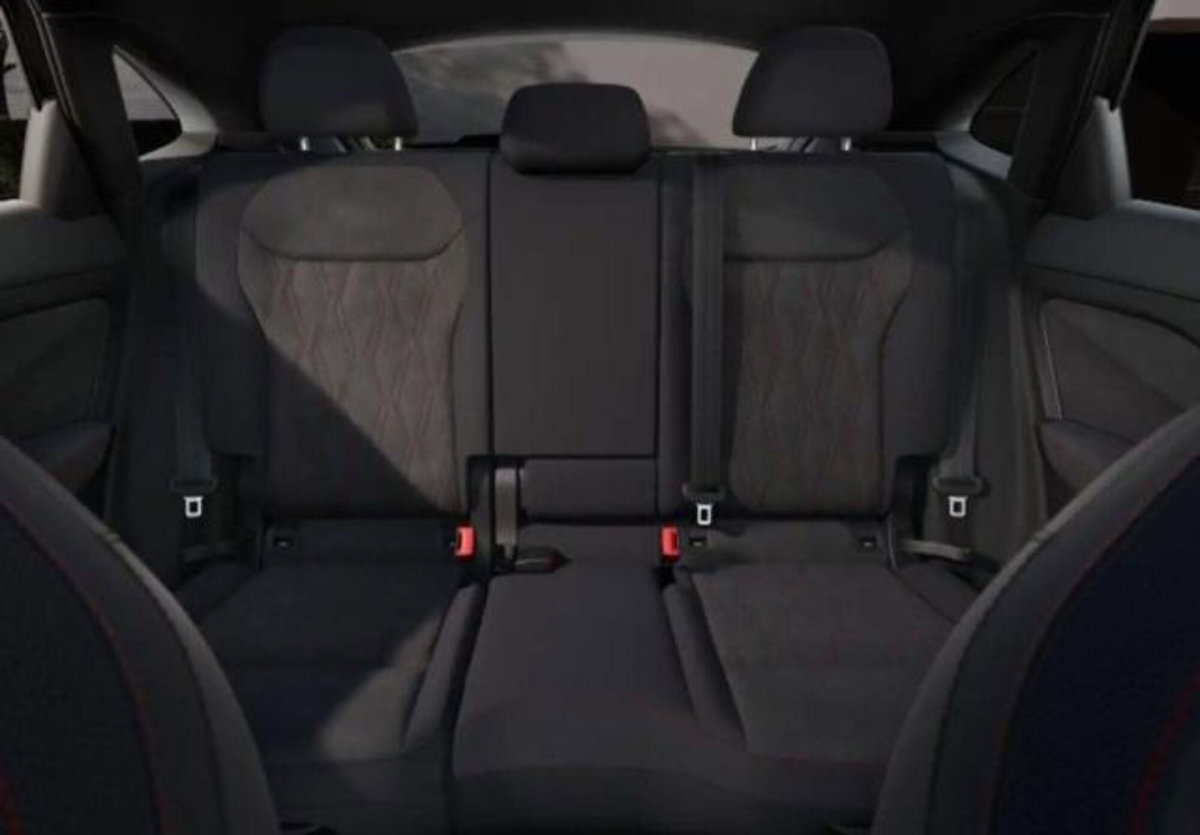 Audi Q3 Sportback 35 TDI S line edition (8)