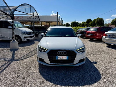 Audi A3 Sportback 2.0 TDI S tronic Attraction (2)