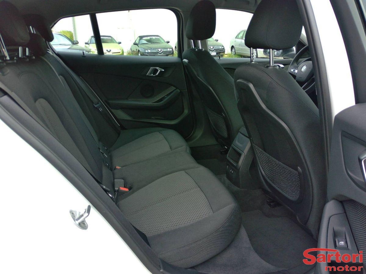 BMW Serie 1 5p. 116d 5p. Advantage (10)