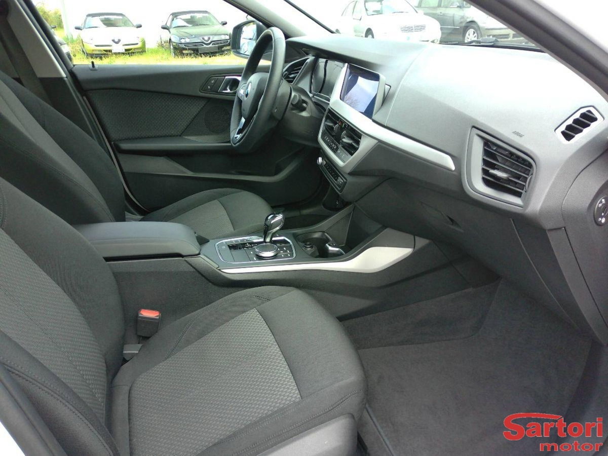 BMW Serie 1 5p. 116d 5p. Advantage (8)