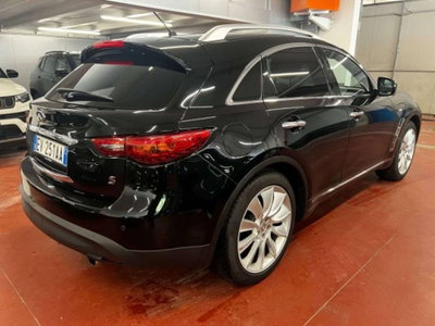 Infiniti FX FX30d S (4)