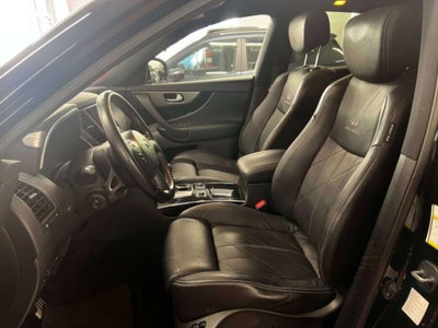 Infiniti FX FX30d S (8)