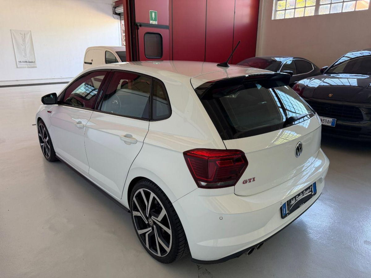Volkswagen Polo 2.0 TSI DSG GTI BlueMotion Technology (13)