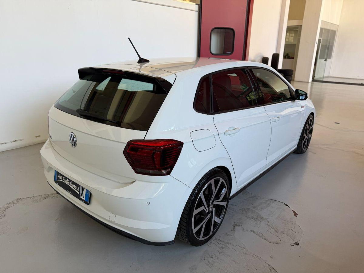Volkswagen Polo 2.0 TSI DSG GTI BlueMotion Technology (14)