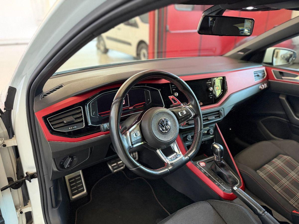 Volkswagen Polo 2.0 TSI DSG GTI BlueMotion Technology (6)