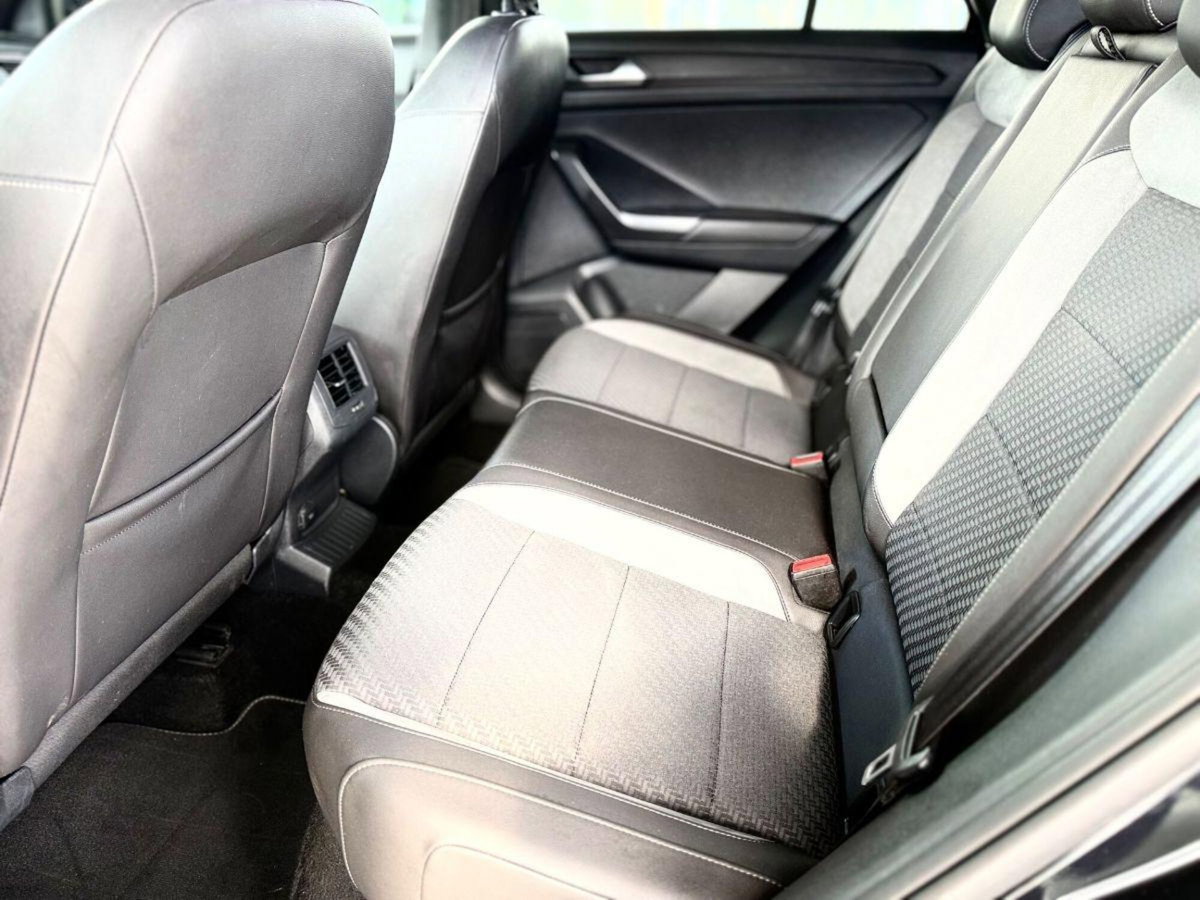 Volkswagen T-Roc 1.5 TSI ACT Advanced BlueMotion Technology (10)