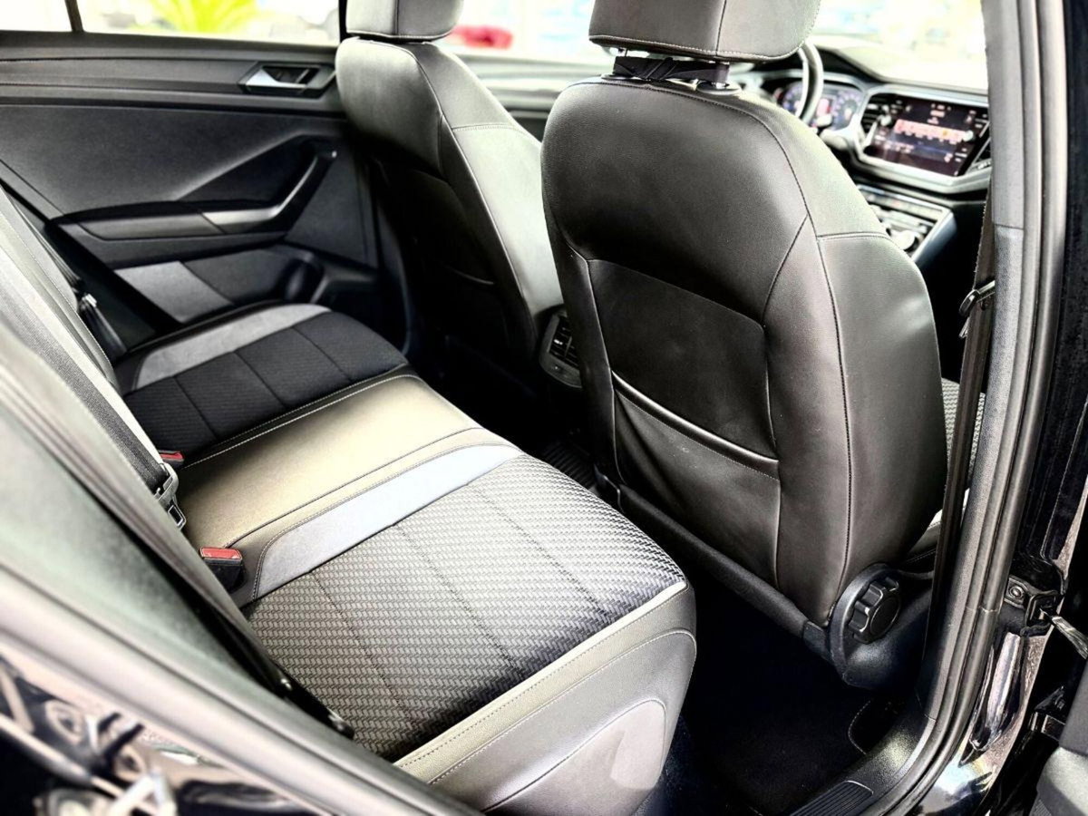 Volkswagen T-Roc 1.5 TSI ACT Advanced BlueMotion Technology (11)