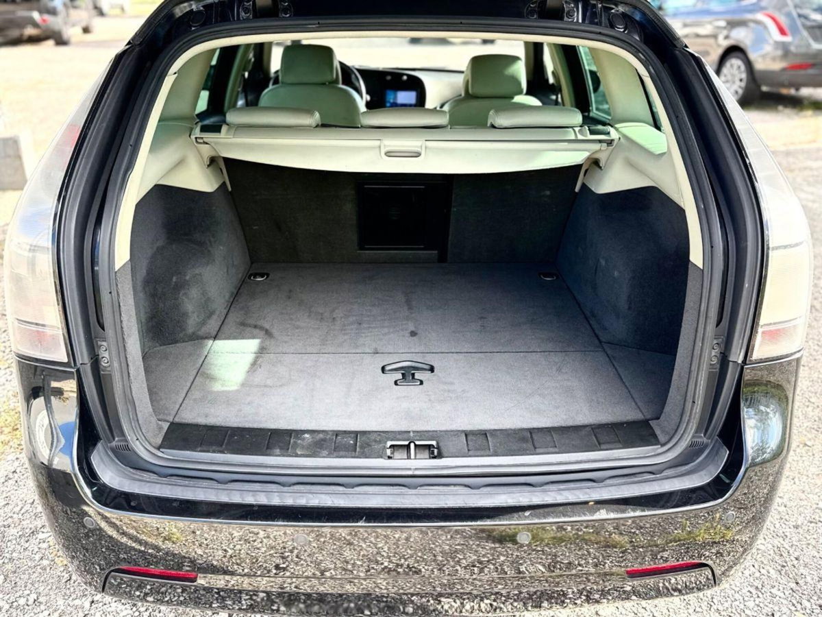 Saab 9-3 Station Wagon 1.9 TTiD 180CV Vector (14)