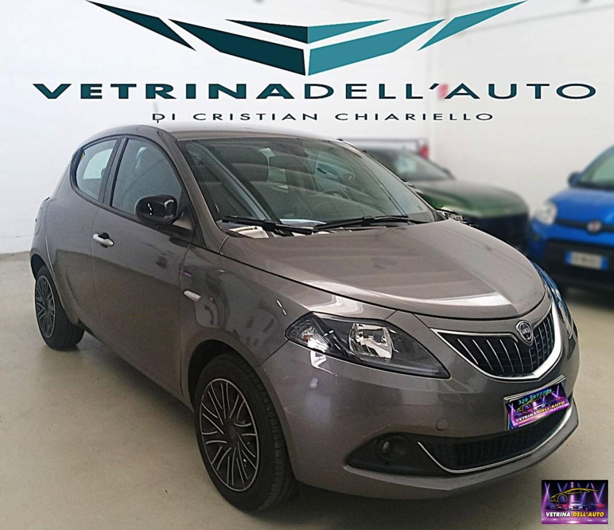 Lancia Ypsilon 1.0 FireFly 5 porte S&S Hybrid Ecochic Gold (3)