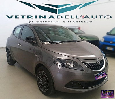 Lancia Ypsilon 1.0 FireFly 5 porte S&S Hybrid Ecochic Gold (3)