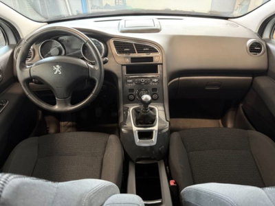 Peugeot 5008 BlueHDi 120 S&S Business (11)
