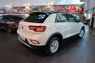 Volkswagen T-Roc 2.0 tdi Life 115cv (9)