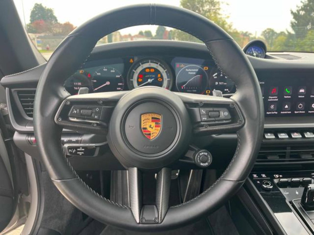 Porsche 911 Cabrio Targa 3.0 4 GTS (13)