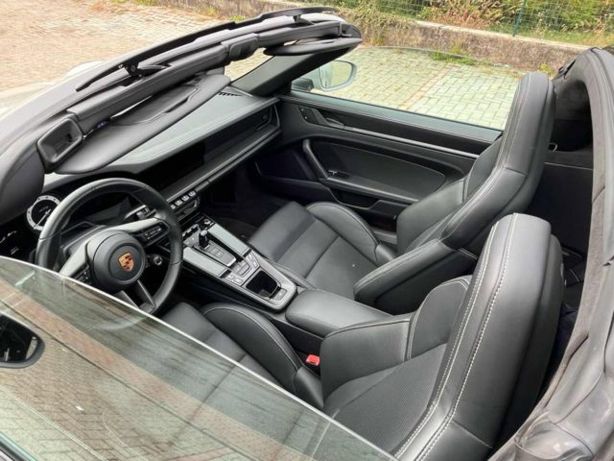Porsche 911 Cabrio Targa 3.0 4 GTS (16)