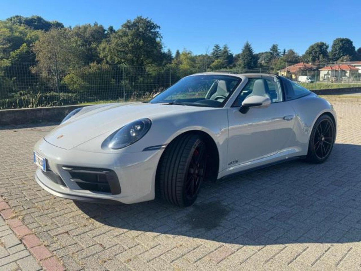 Porsche 911 Cabrio Targa 3.0 4 GTS (3)