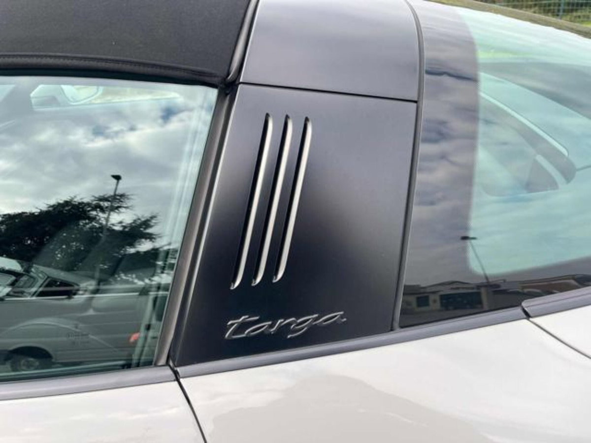 Porsche 911 Cabrio Targa 3.0 4 GTS (6)