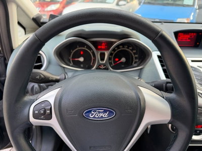 Ford Fiesta 1.2 82 CV 5 porte Titanium (15)