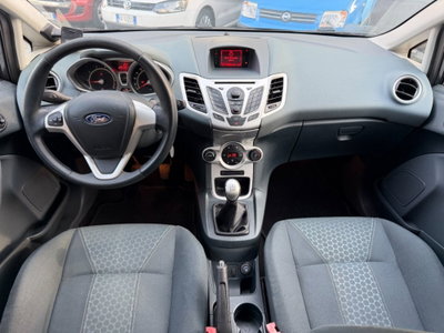 Ford Fiesta 1.2 82 CV 5 porte Titanium (17)