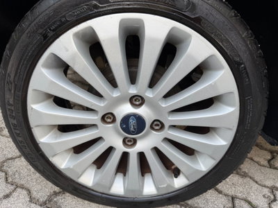 Ford Fiesta 1.2 82 CV 5 porte Titanium (18)
