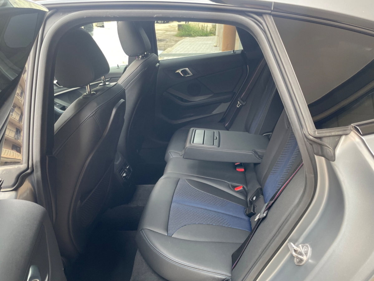 BMW Serie 2 Coupé 218d  Msport (18)
