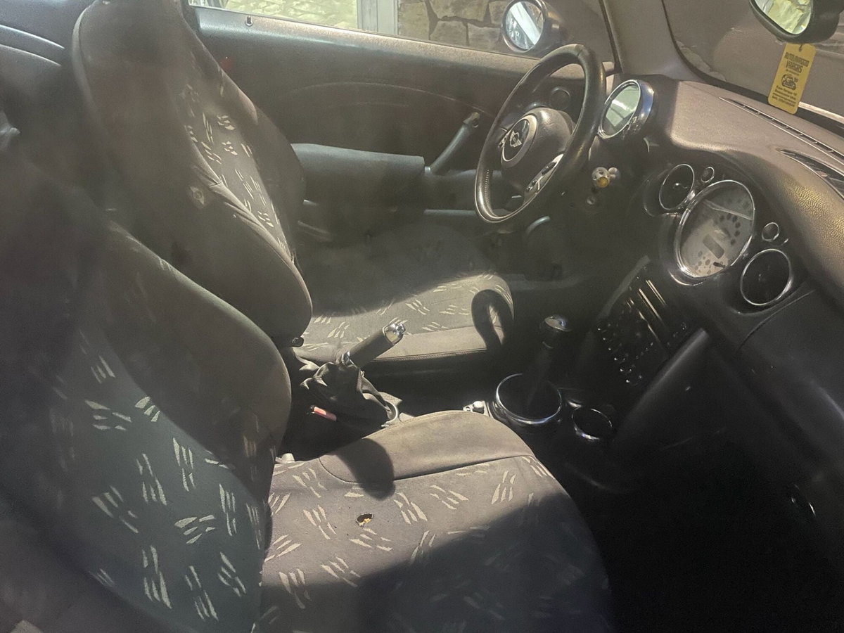 MINI Mini 1.4 tdi One D de luxe (8)