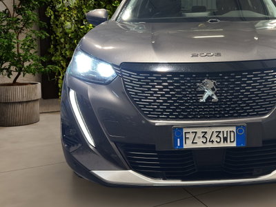 Peugeot 2008 BlueHDi 130 S&S EAT8 Allure Pack (10)