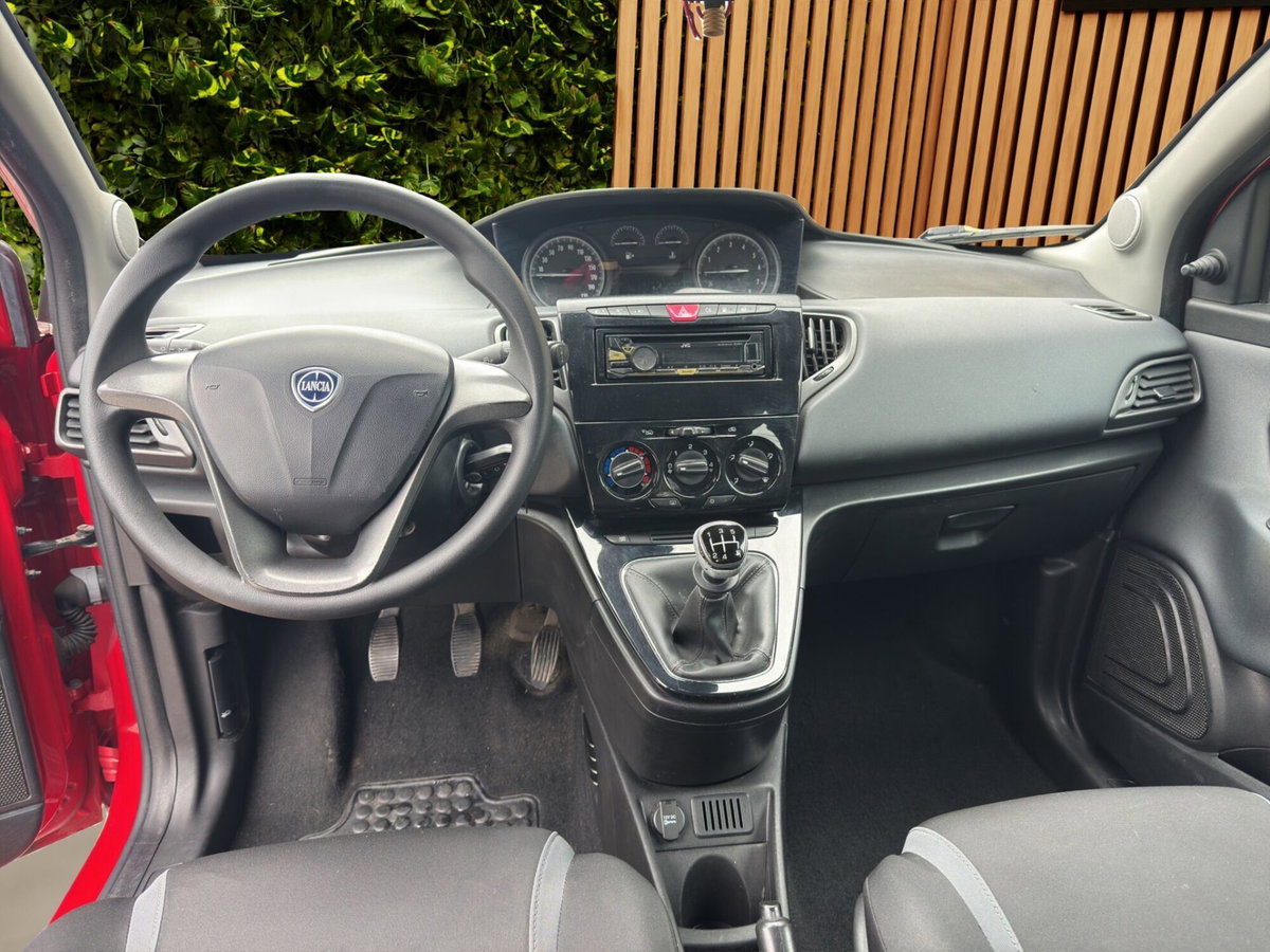 Lancia Ypsilon 1.2 69 CV 5 porte GPL Ecochic Unyca (12)