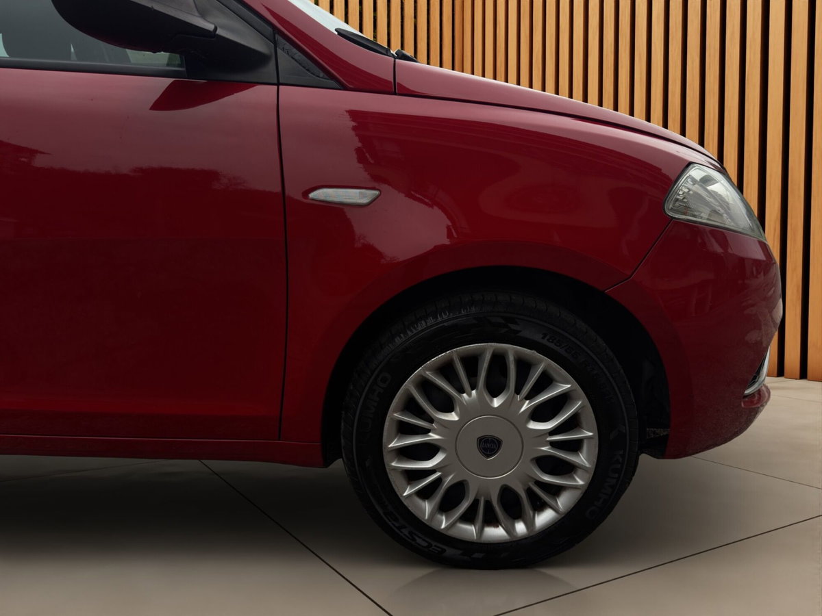 Lancia Ypsilon 1.2 69 CV 5 porte GPL Ecochic Unyca (18)