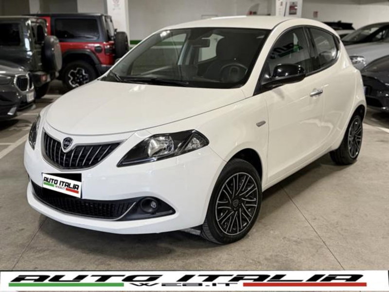 Lancia Ypsilon 1.0 FireFly 5 porte S&S Hybrid Gold Plus