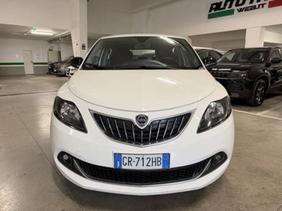 Lancia Ypsilon 1.0 FireFly 5 porte S&S Hybrid Gold Plus (4)