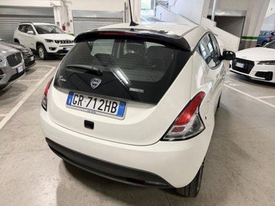 Lancia Ypsilon 1.0 FireFly 5 porte S&S Hybrid Gold Plus (8)