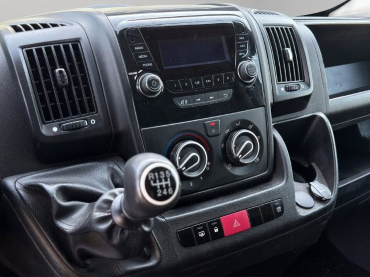 Peugeot Boxer Heavy 35 c.fisso L4 2.2 diesel 140cv S&S (13)