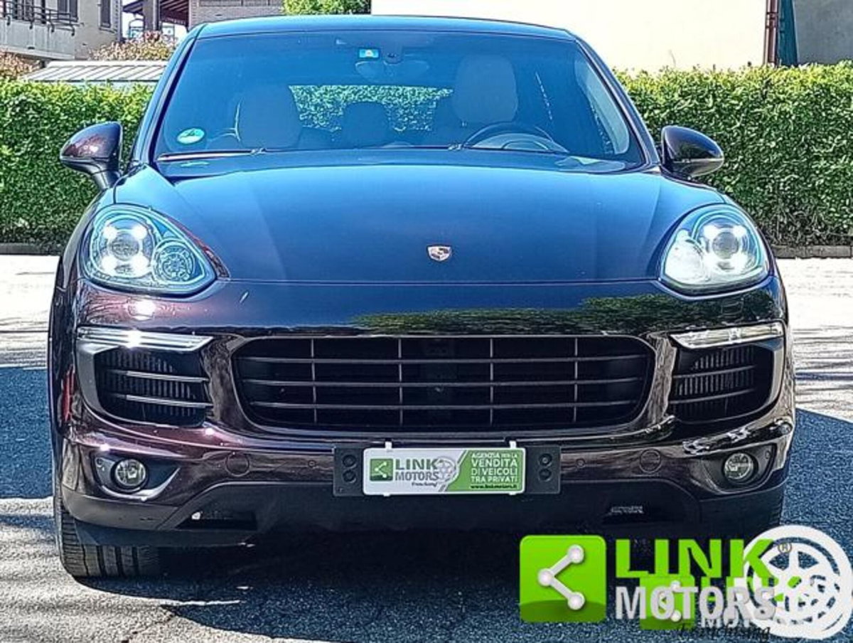 Porsche Cayenne 3.0 Diesel 250CV Platinum Edition (3)