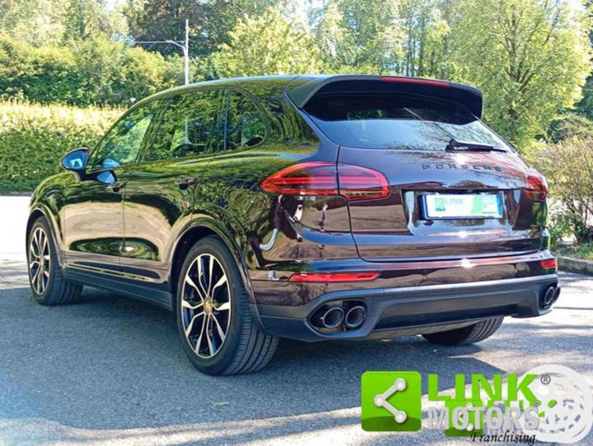 Porsche Cayenne 3.0 Diesel 250CV Platinum Edition (4)