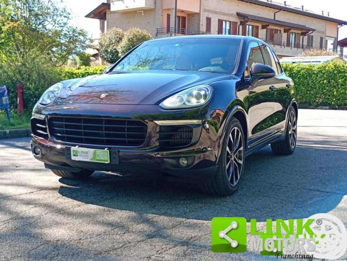 Porsche Cayenne 3.0 Diesel 250CV Platinum Edition (5)