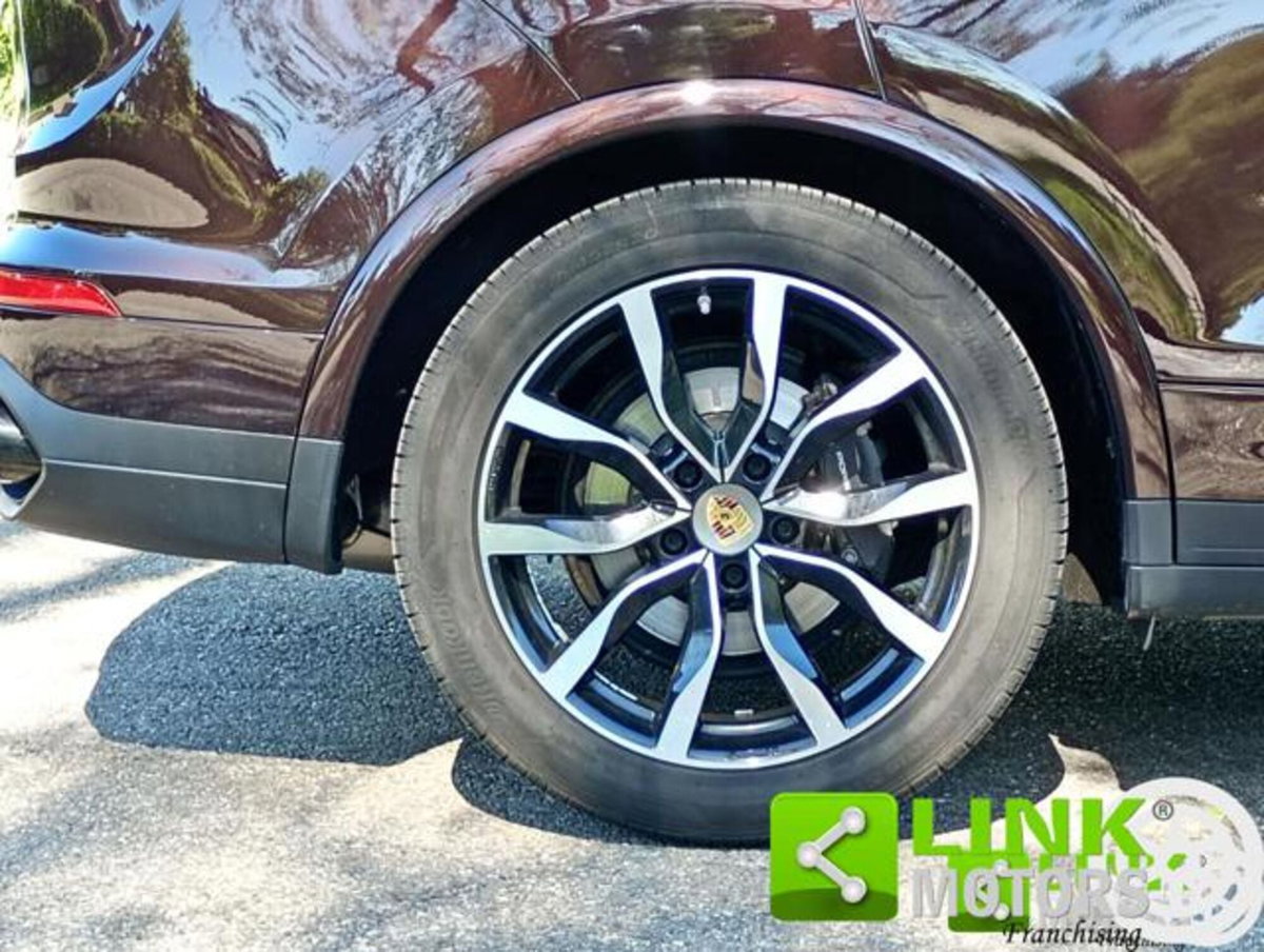 Porsche Cayenne 3.0 Diesel 250CV Platinum Edition (6)