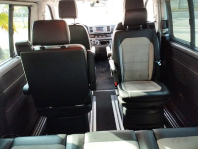 Volkswagen Multivan 2.0 TDI 204CV DSG 4Motion Comfortline (9)